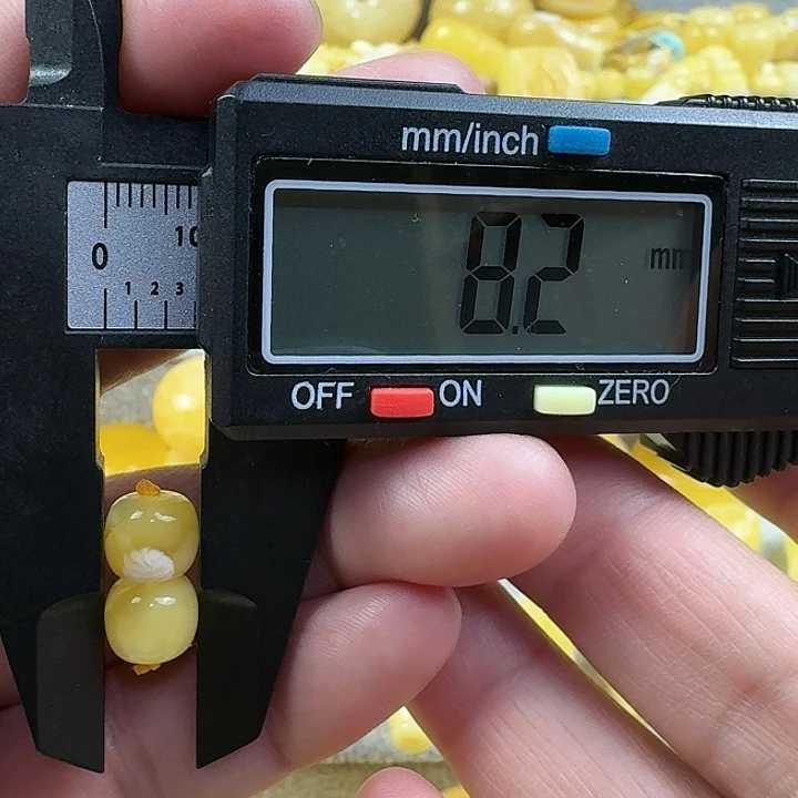 执***～蜜蜡未镶嵌裸石11