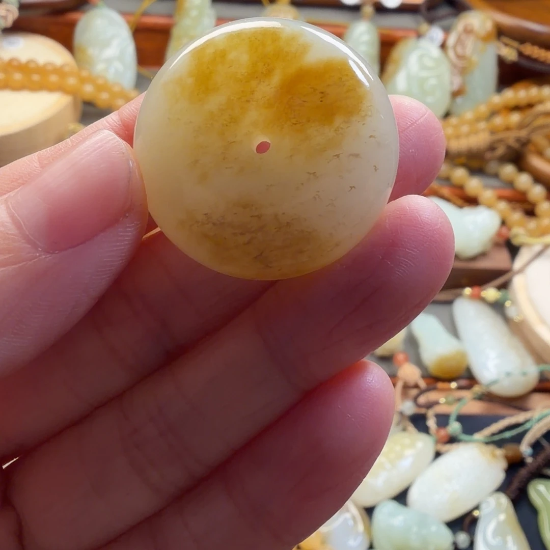 鸿***5和田玉未镶嵌颈饰