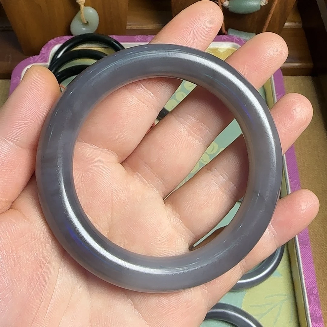 和田玉未镶嵌手镯和田玉圆条镯