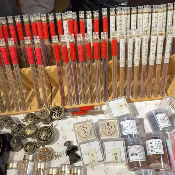 摆件哈哈哈哈哈哈哈100