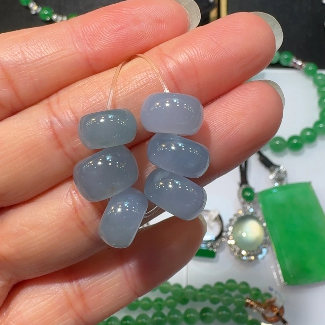 翡翠未镶嵌颈饰珠子