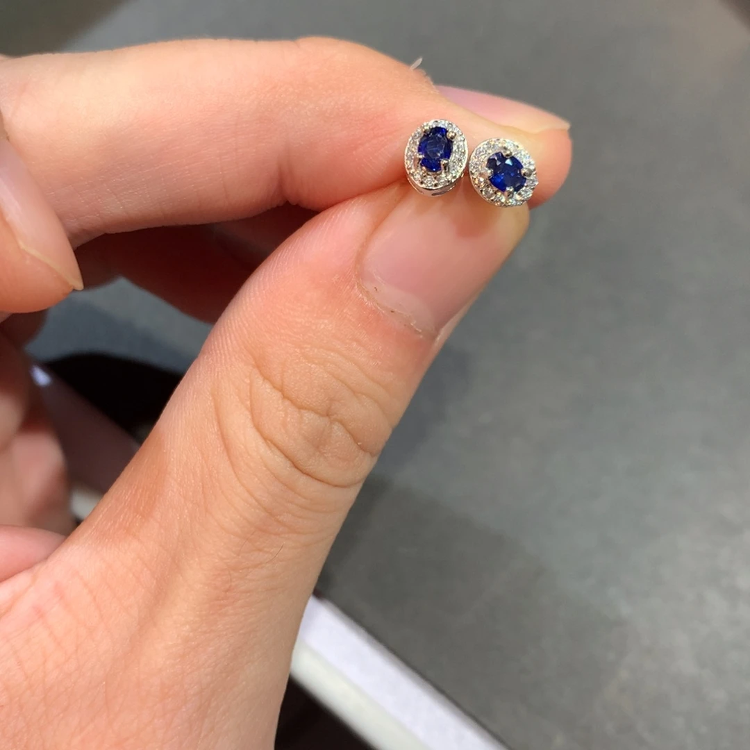 蓝宝石耳饰银S925镶嵌3×4