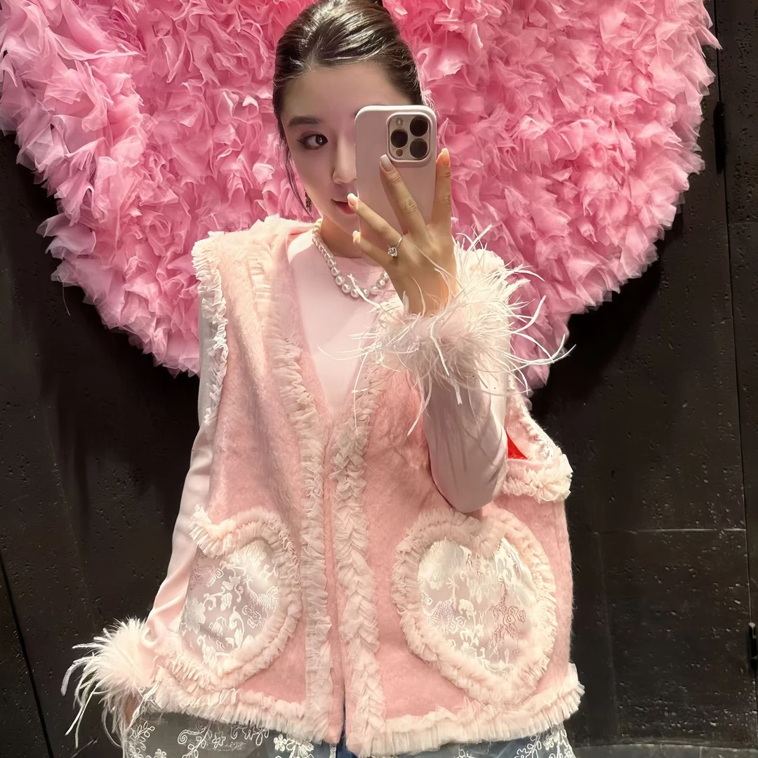 Ruckierz深圳南油原创蕾丝爱心提花拼接刺绣长衣摆羊毛马甲#6010