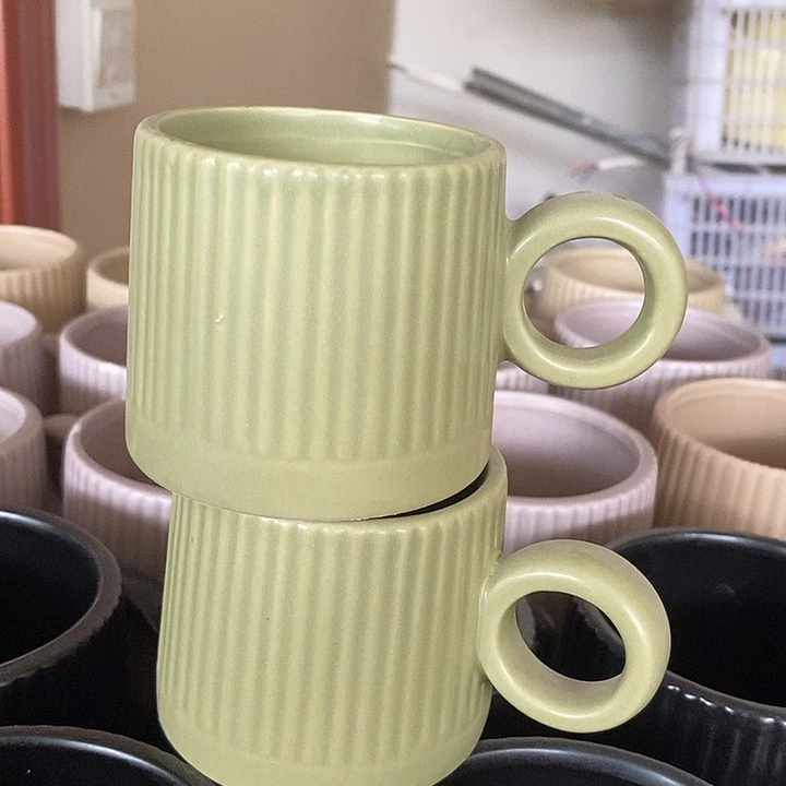 陶盆有孔 瑕疵针孔漏釉介意勿拍口 7高7