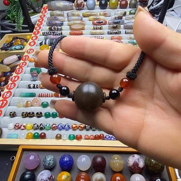 玛瑙/玉髓未镶嵌颈饰