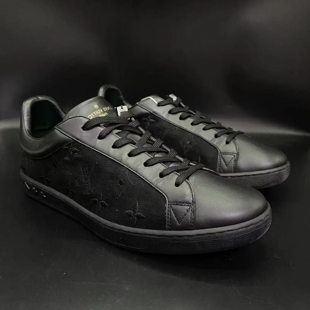 95新 LouisVuitton/路易威登 【AO特惠】41欧码 黑色老花板鞋77175