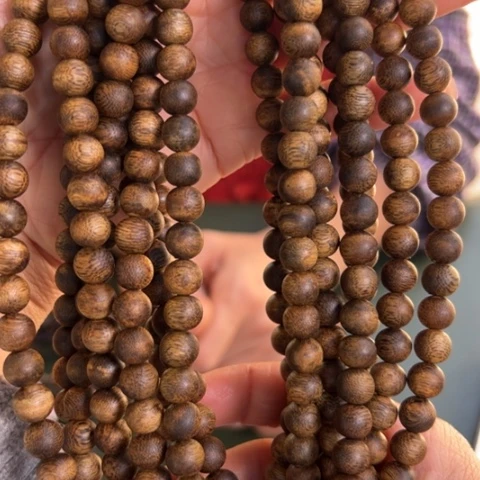 沉香手串白棋卡0.8多样性发1条