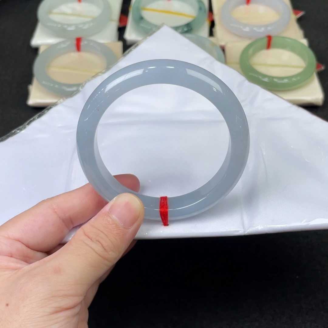 翡翠手镯未镶嵌58正圈