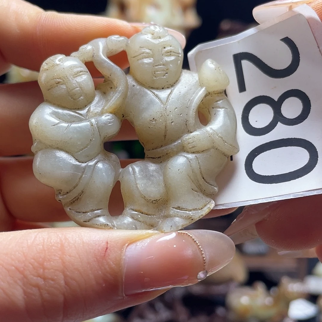 和田玉未镶嵌颈饰