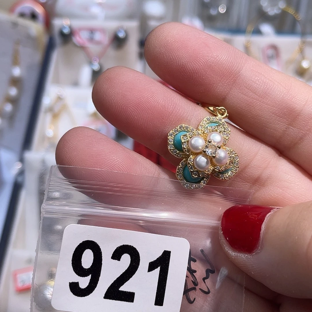 绫***兰合金淡水珍珠耳饰