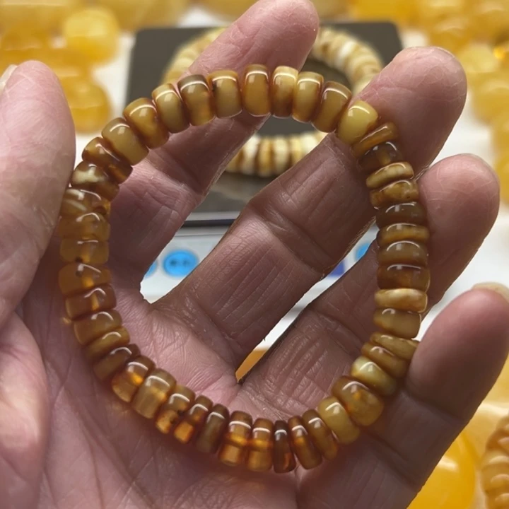 姑***华琥珀（矿物珀）未镶嵌裸石