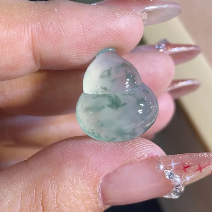 定制翡翠未镶嵌葫芦