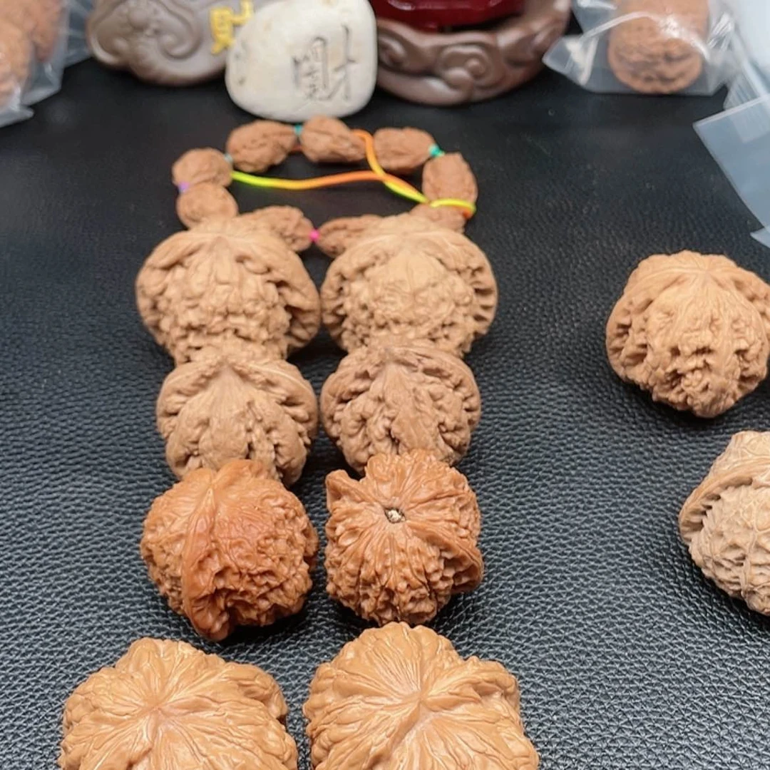 【闪购商品】文玩核桃吊坠?***新年一定不会因为自己没有工作