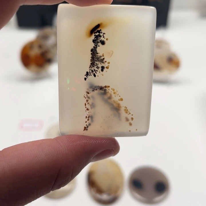 玛瑙/玉髓未镶嵌吊坠(不含链)
