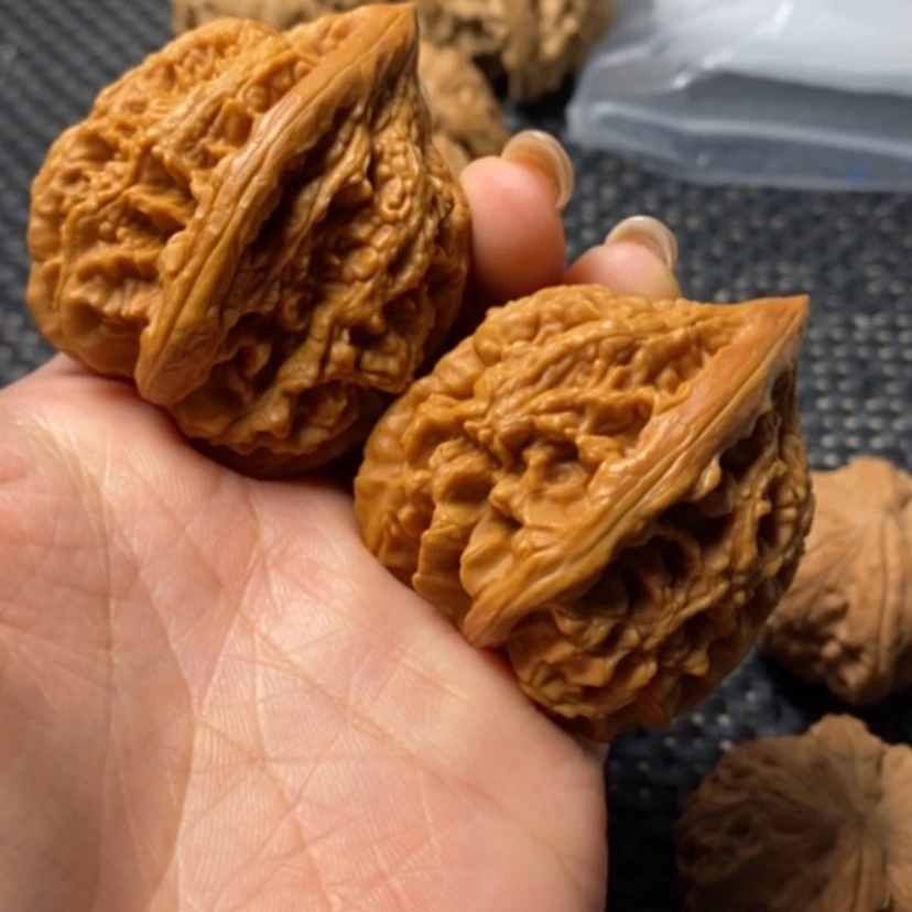 【闪购商品】文玩核桃吊坠用****5大沽石