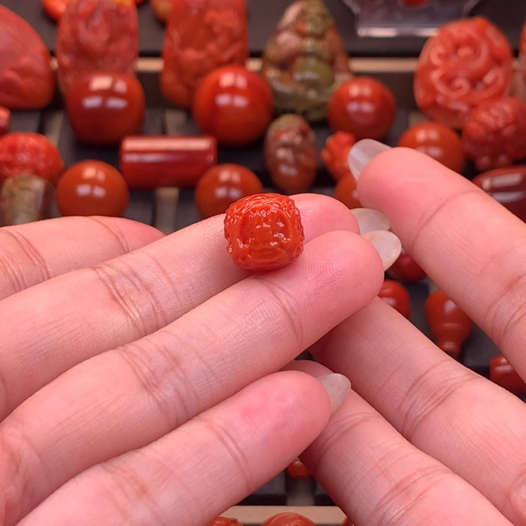 爱***串南红玛瑙未镶嵌无相观音六方12mm