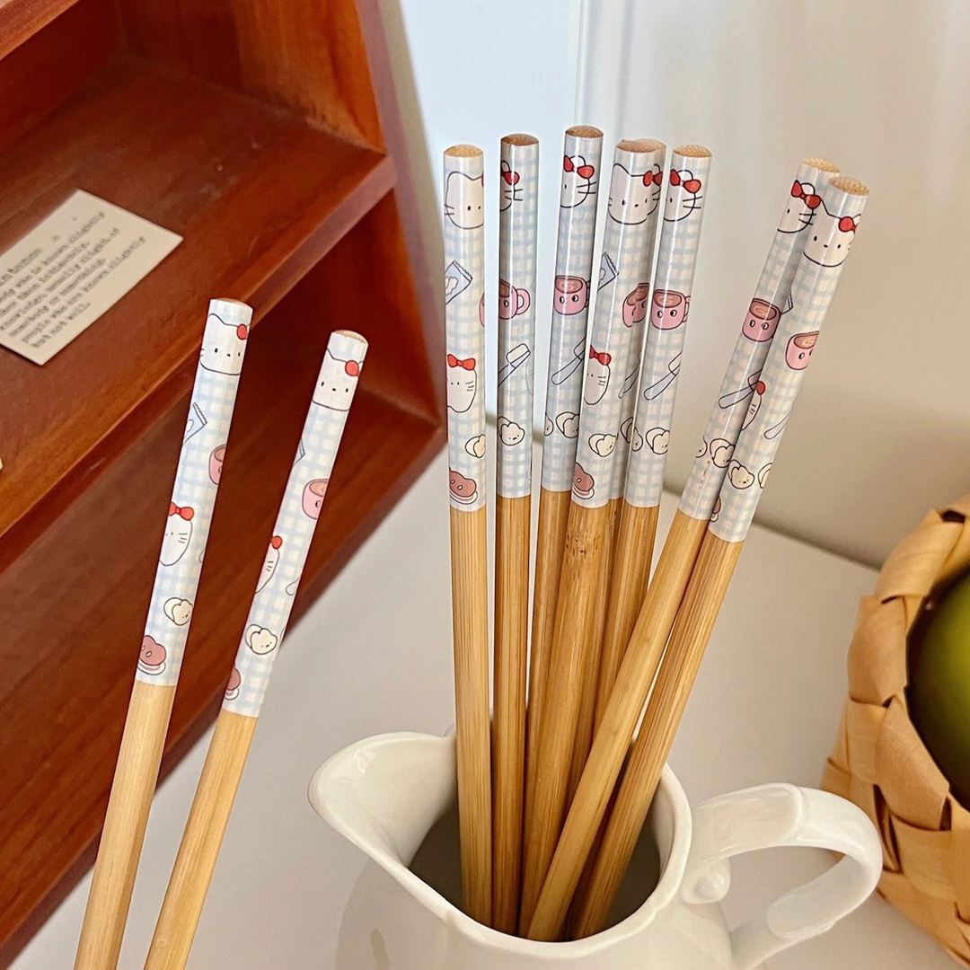 可爱kitty少女心筷子餐具日用爆款高颜值防滑防霉创意情侣竹筷子
