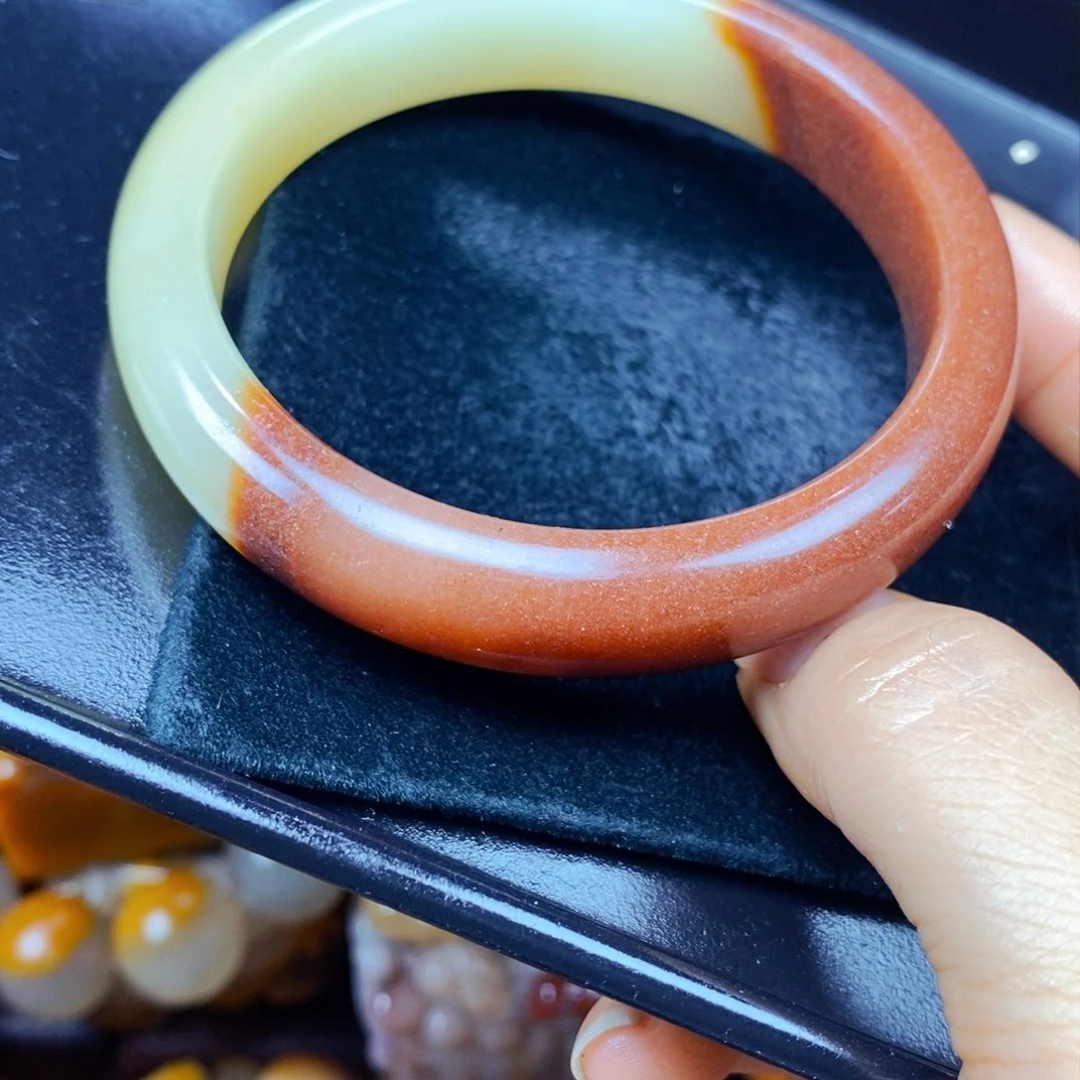 未镶嵌石英质玉（黄龙玉）吊坠(不含链)