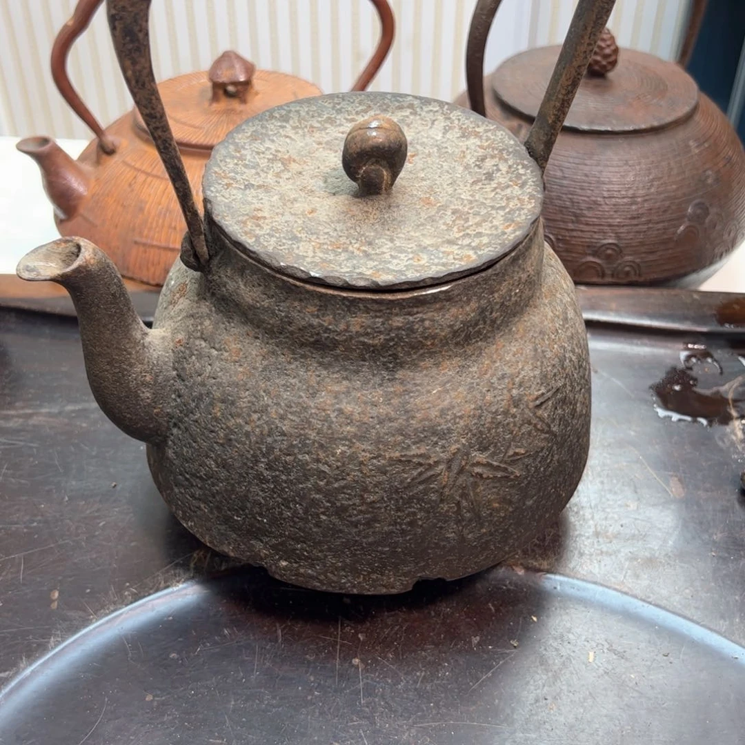 美****味铁壶有款有水锈需打理