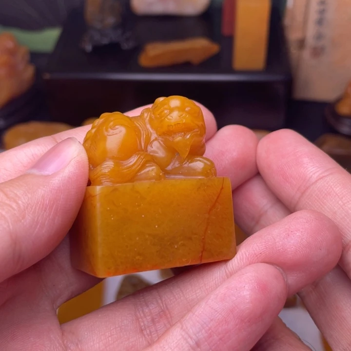 田黄石M****n寿山田黄石