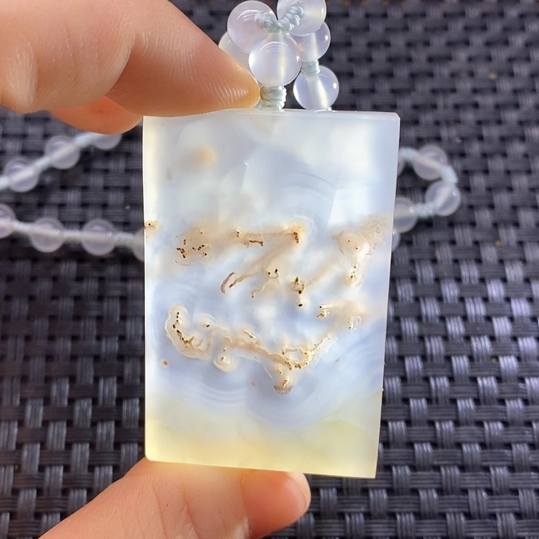 未镶嵌颈饰玛瑙/玉髓破*船