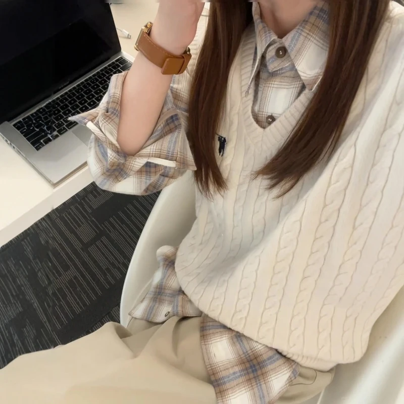 日系复古格纹设计感长袖衬衫叠穿针织坎肩背心两件套ins秋季新款