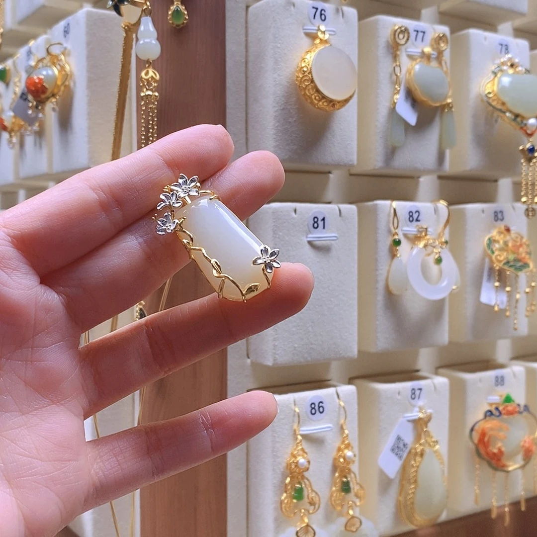 和田玉颈饰银S925镶嵌