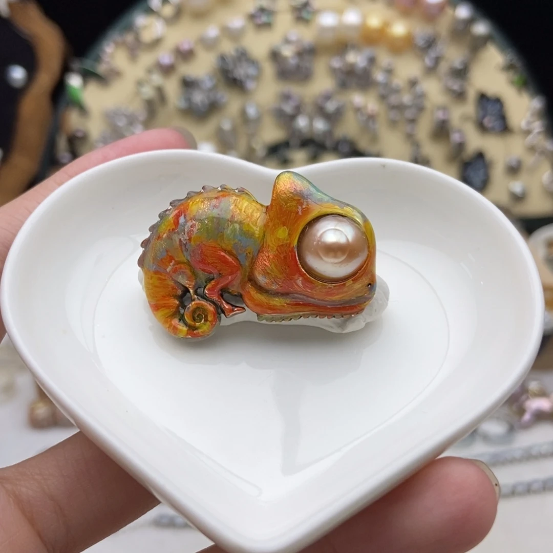 淡水珍珠银S925镶嵌画框彩银变色龙胸针吊坠两用