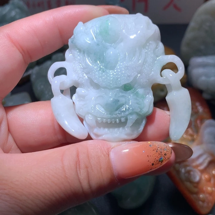 翡翠未镶嵌颈饰保真天然A货翡翠