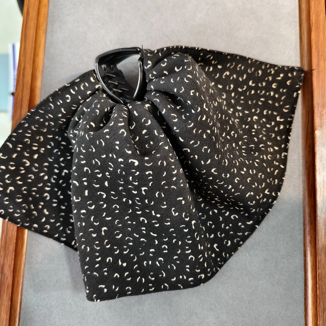 B004豹纹马尾夹发饰2226