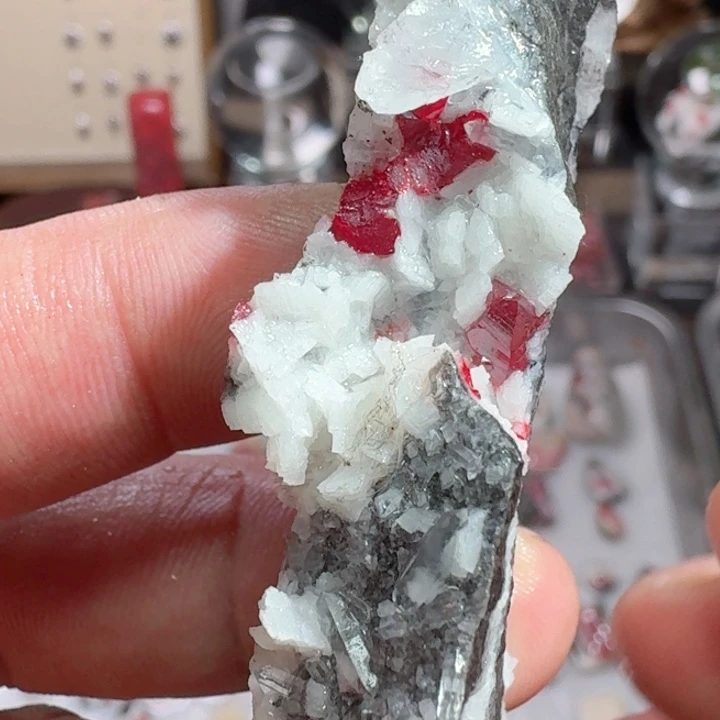 天然辰砂朱砂原。