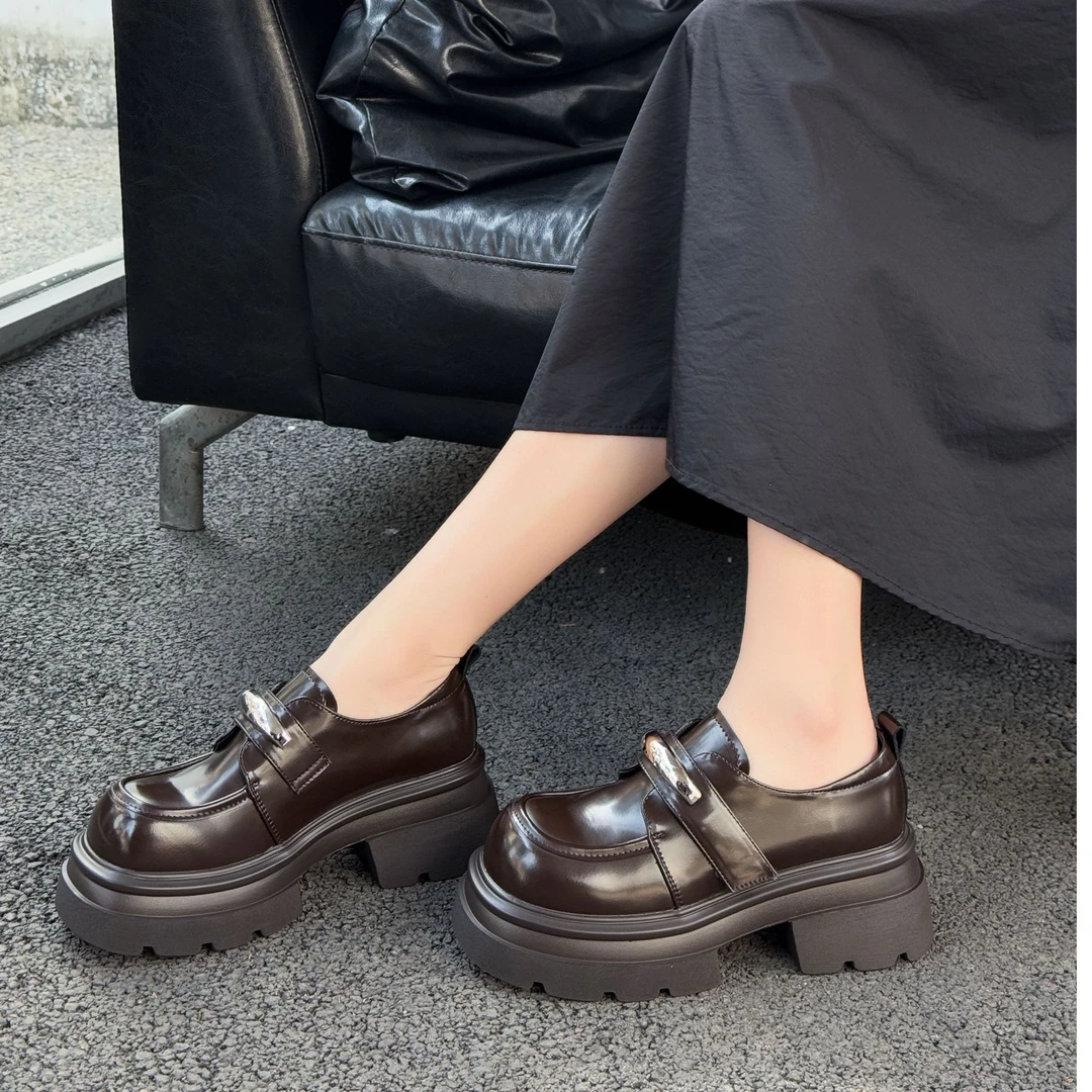 棕色英伦风小皮鞋女2025新款春厚底松糕大头单鞋乐福253A6681