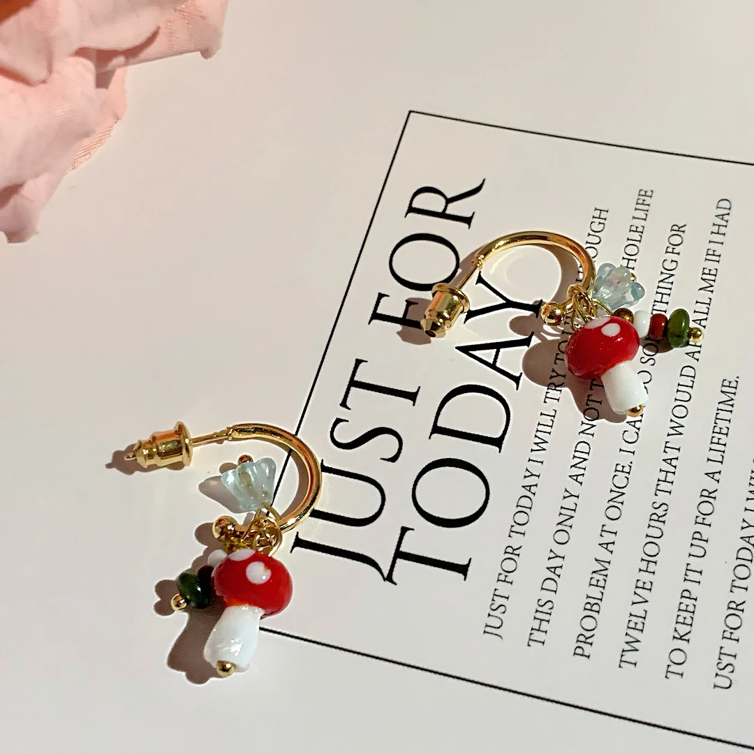 铜合金耳饰 满满耳环 可爱彩色蘑菇串珠耳钉小众甜美耳饰