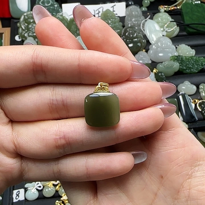 颈饰银S925镶嵌和田玉