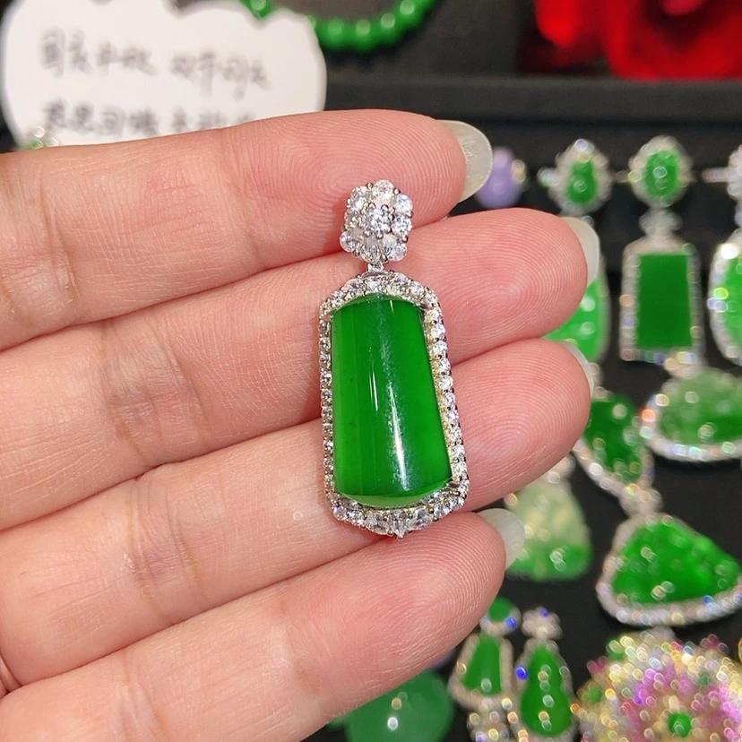 【闪购商品】颈饰未镶嵌翡翠天然翡翠
