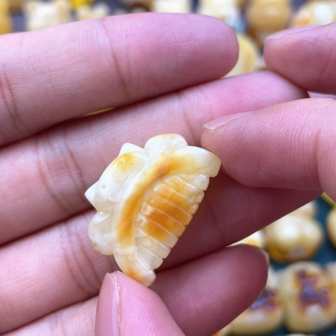 未镶嵌琥珀裸石蜜蜡