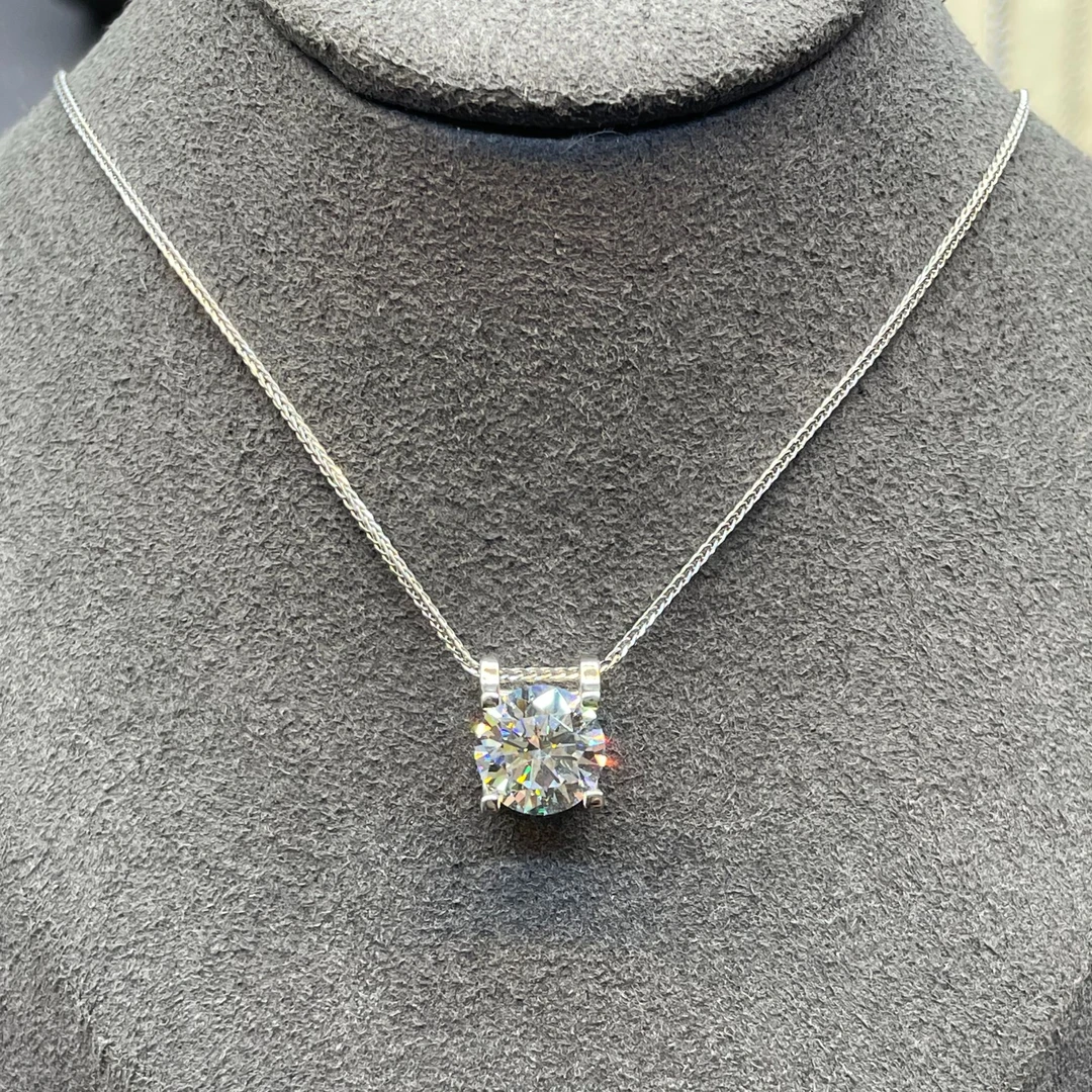 高奢钻饰  经典牛头项链3.0CT