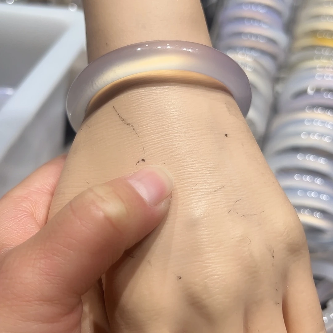 玛瑙/玉髓未镶嵌手镯55.2