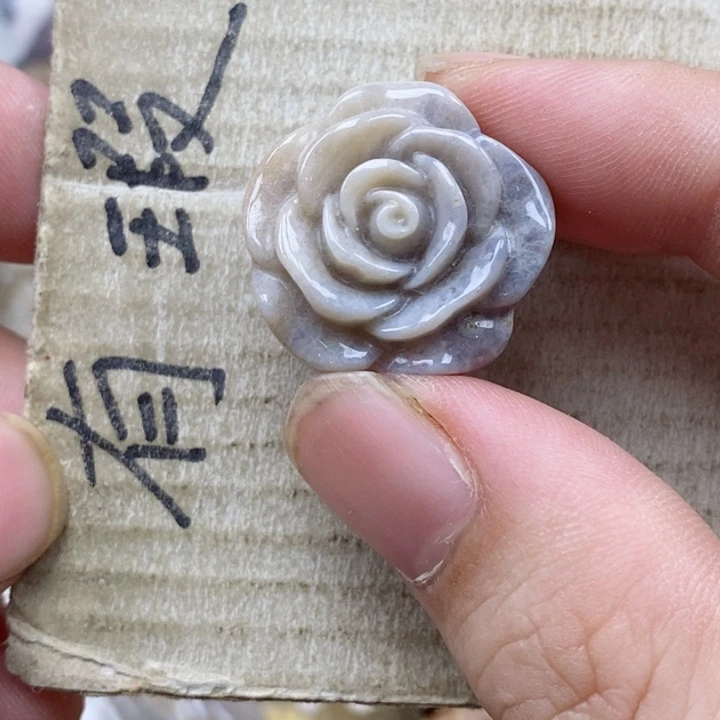 硅化珊瑚（珊瑚玉）未镶嵌颈饰锦****玉小o