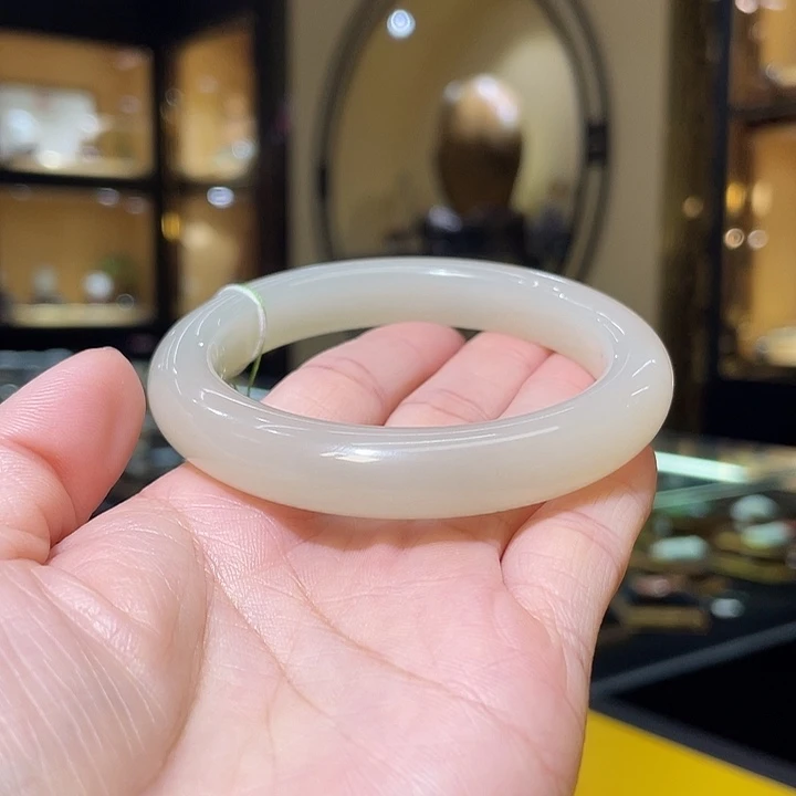 未镶嵌手镯和田玉57.3#59g