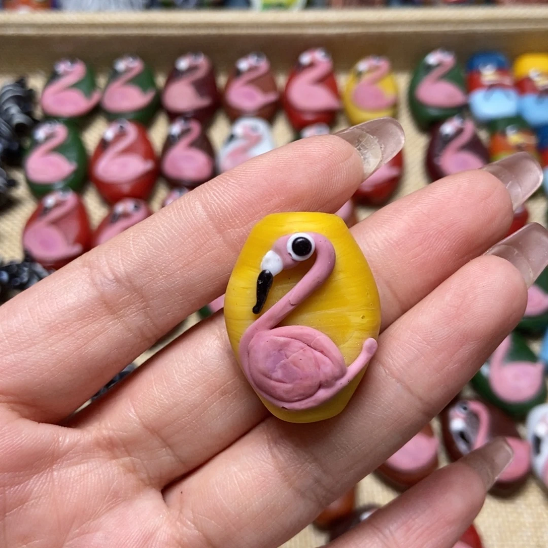 颈饰玻璃印度尼西亚火烈鸟