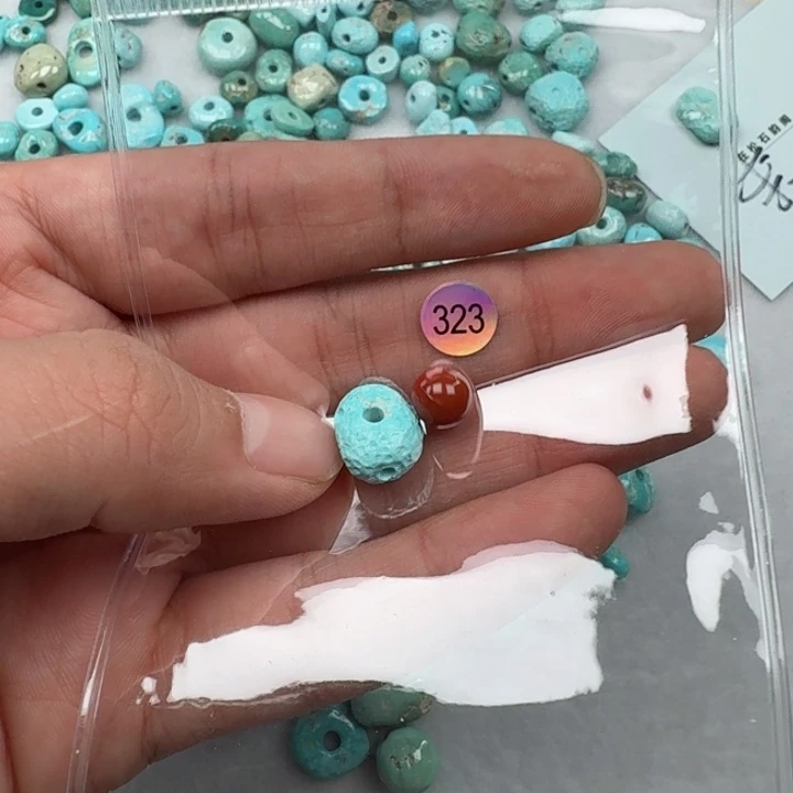 南红玛瑙未镶嵌珠宝奇石