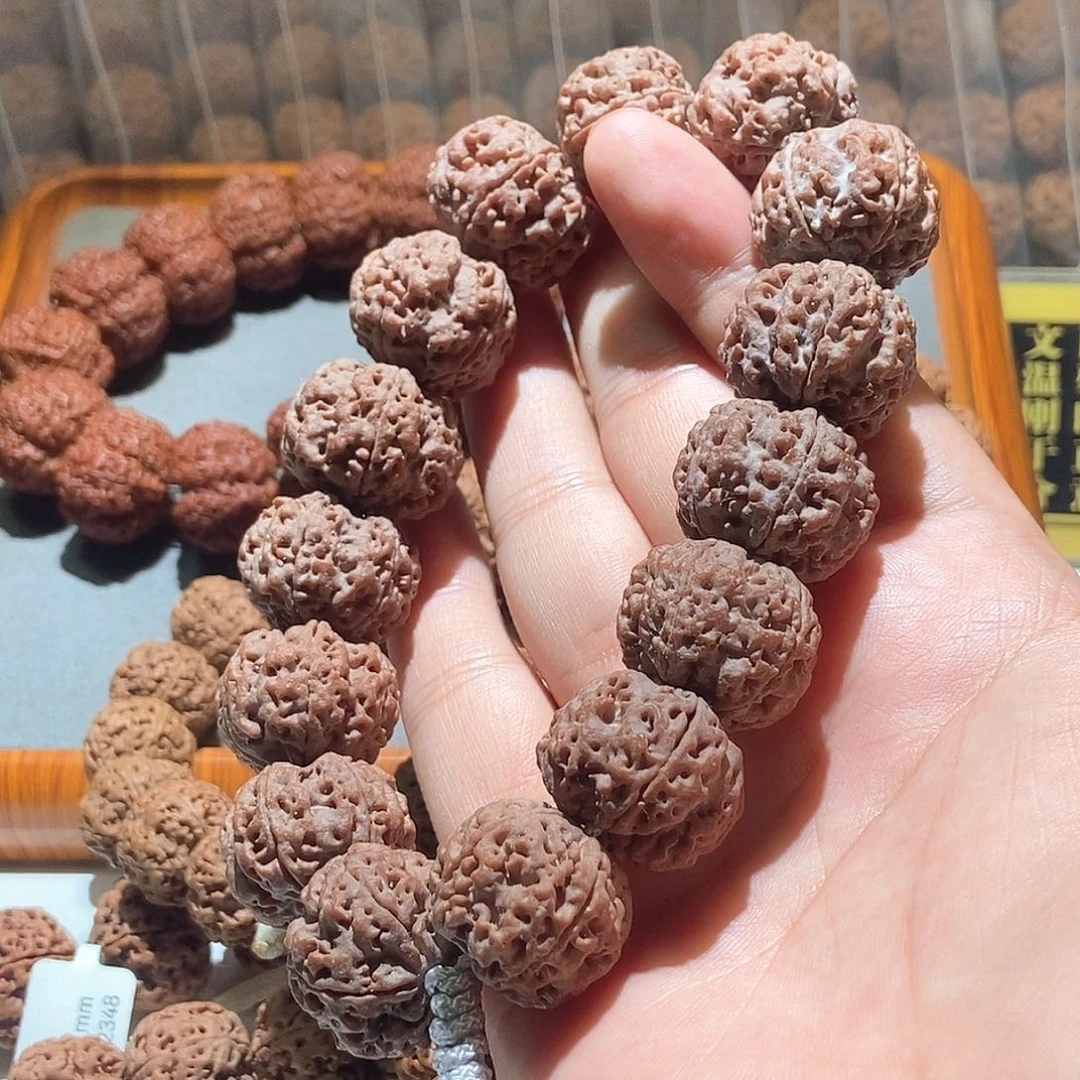 吊坠金刚菩提矮桩红皮双龙梅花23mm