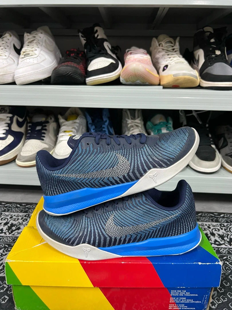 99新 maje 41码/科比支线白蓝篮球鞋/全新试穿