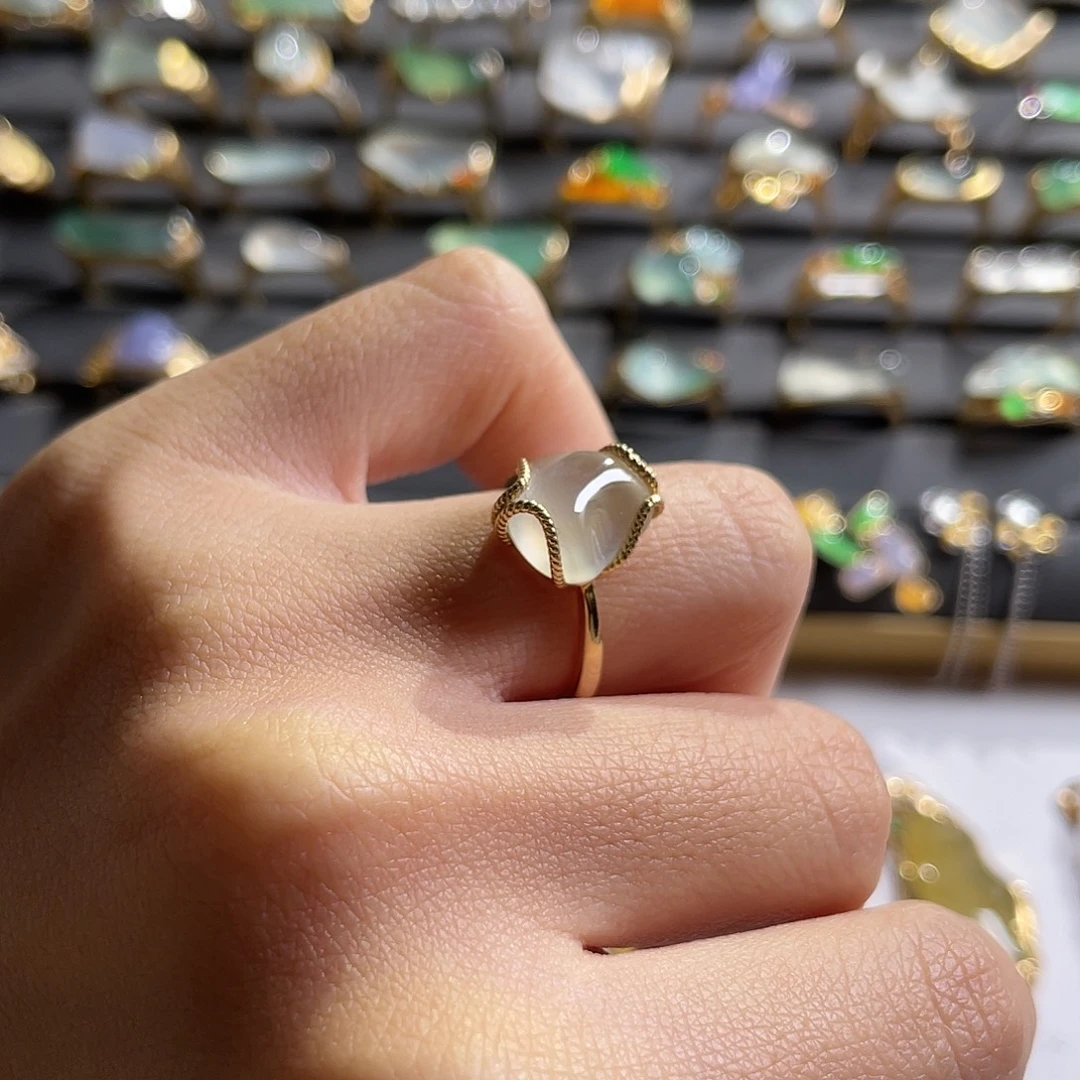 翡翠18K金镶嵌戒指冰糖随行戒指 48小时鉴赏