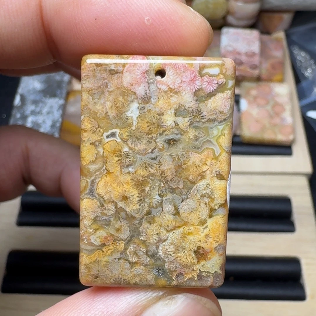 硅化玉未镶嵌纯天然色有机玉石保真色