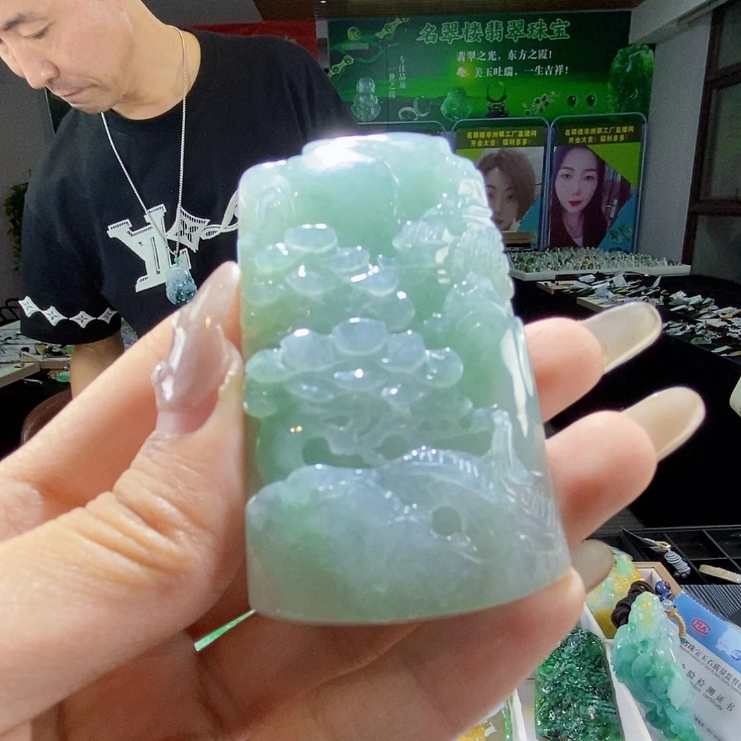 颈饰未镶嵌翡翠翡翠