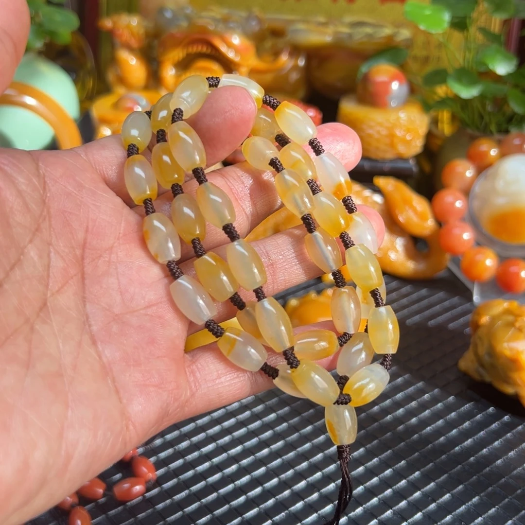 石英质玉未镶嵌颈饰