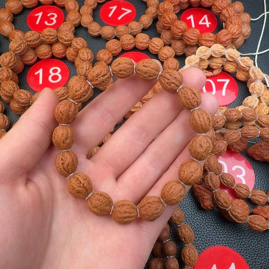 l***.文玩核桃吊坠蚂蚁纹八棱