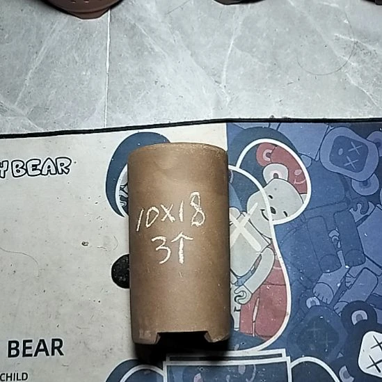 三个笔筒紫砂花盆